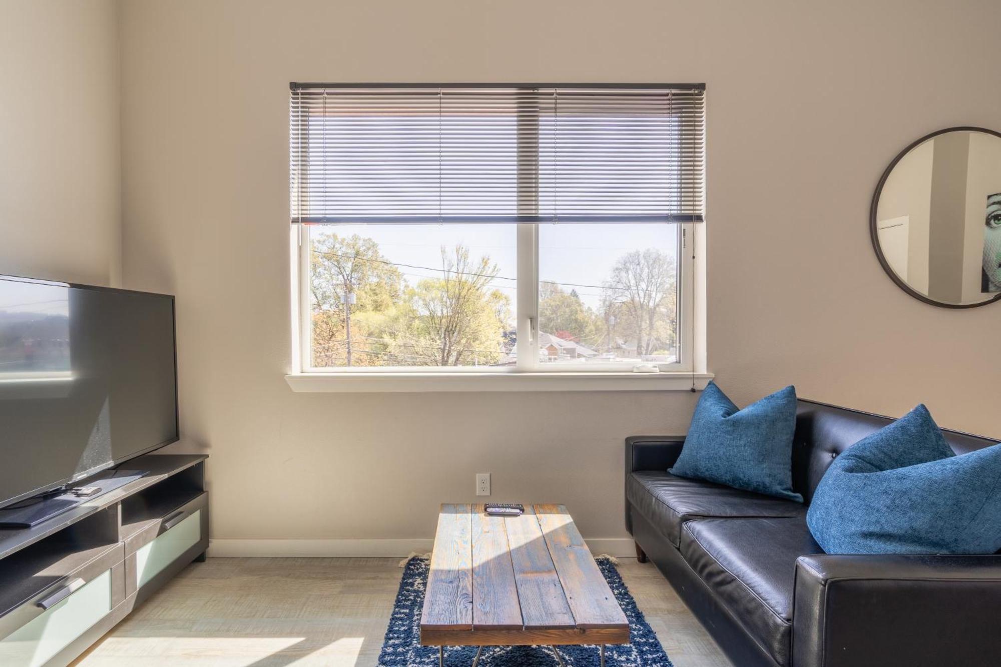 Sunny Studio Apartment - Food Carts, Coffee & Bars Portland Eksteriør bilde