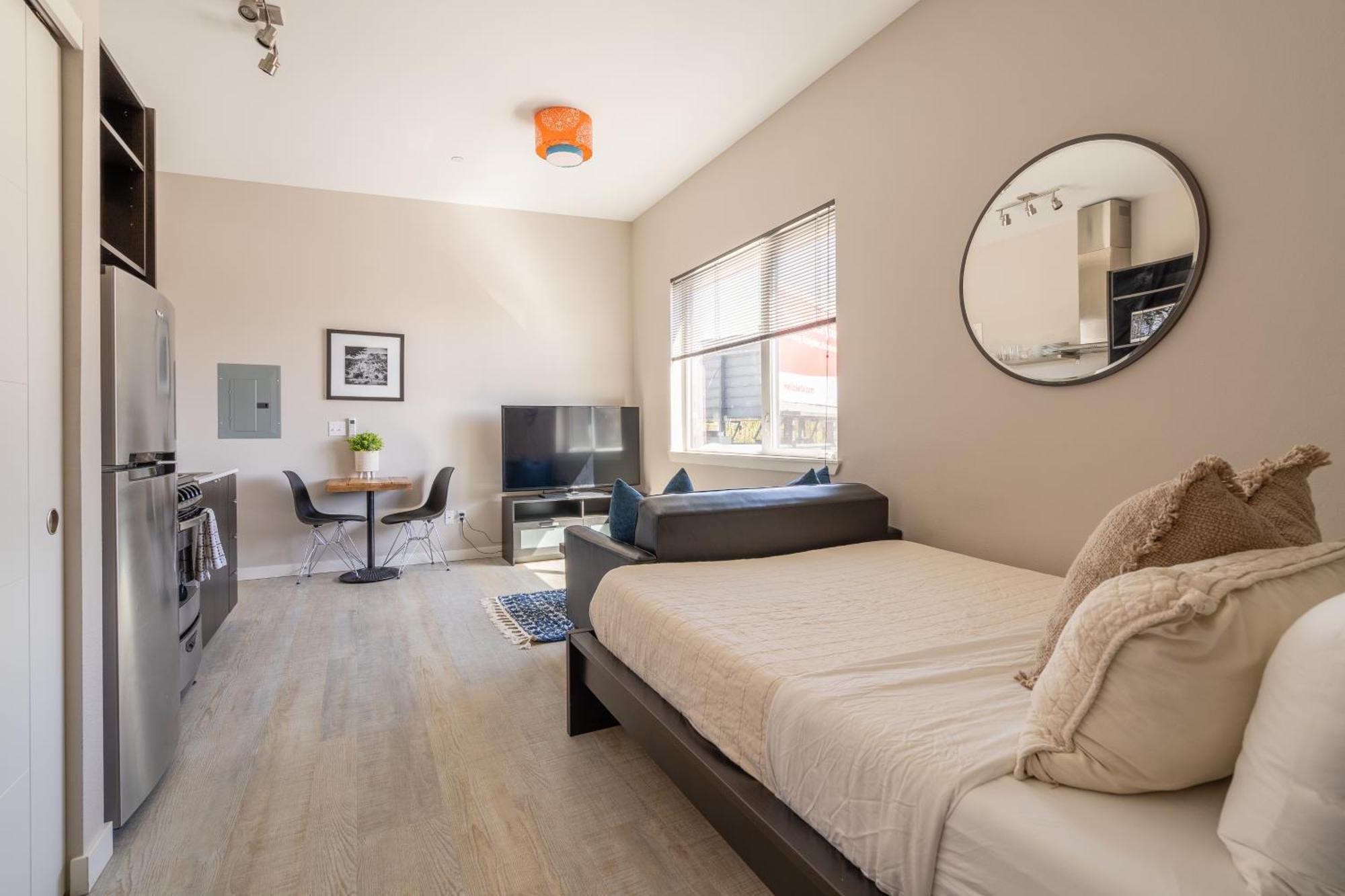 Sunny Studio Apartment - Food Carts, Coffee & Bars Portland Eksteriør bilde